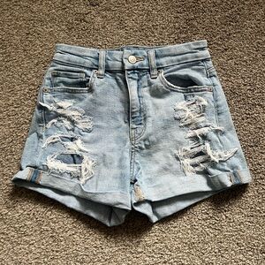 American Eagle distressed denim shots size 00